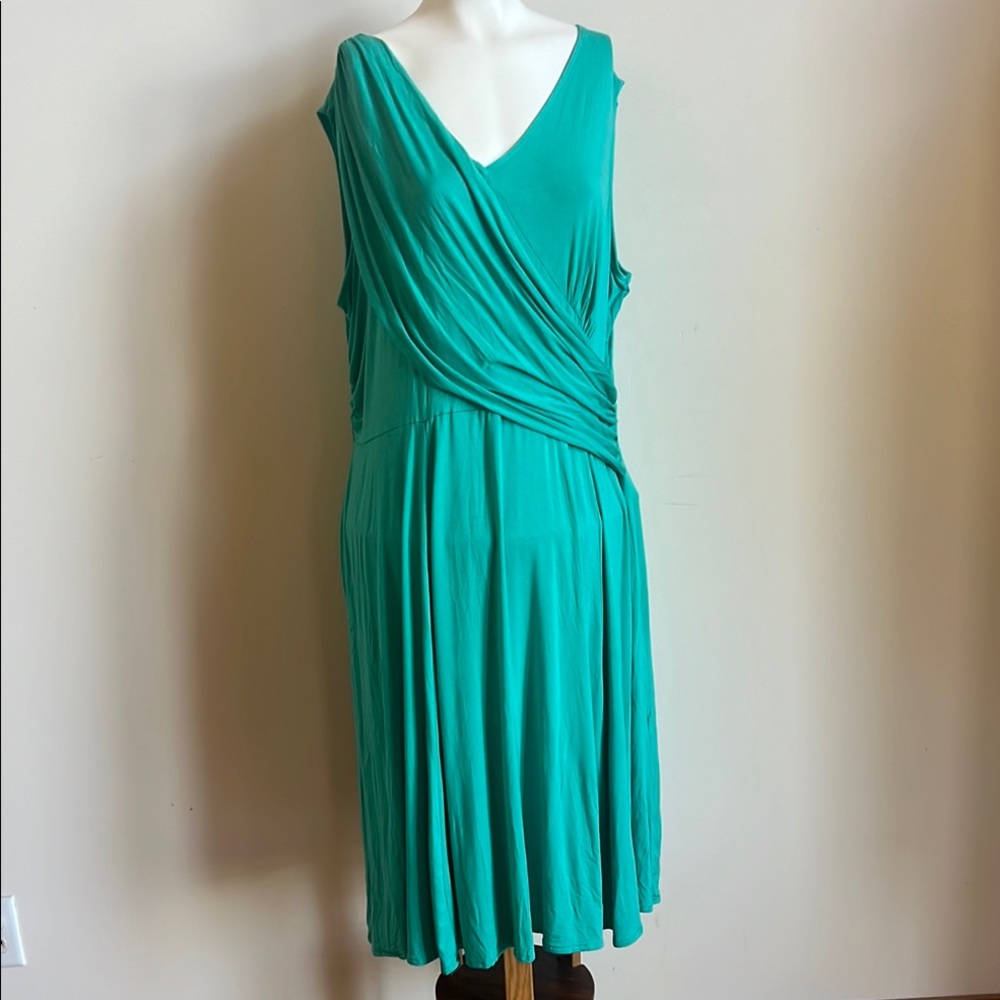 Jessica London Elegant Green Sleeveless Dress